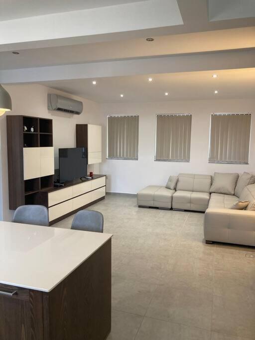 Dream Theatre Maisonette Марсаскала Экстерьер фото